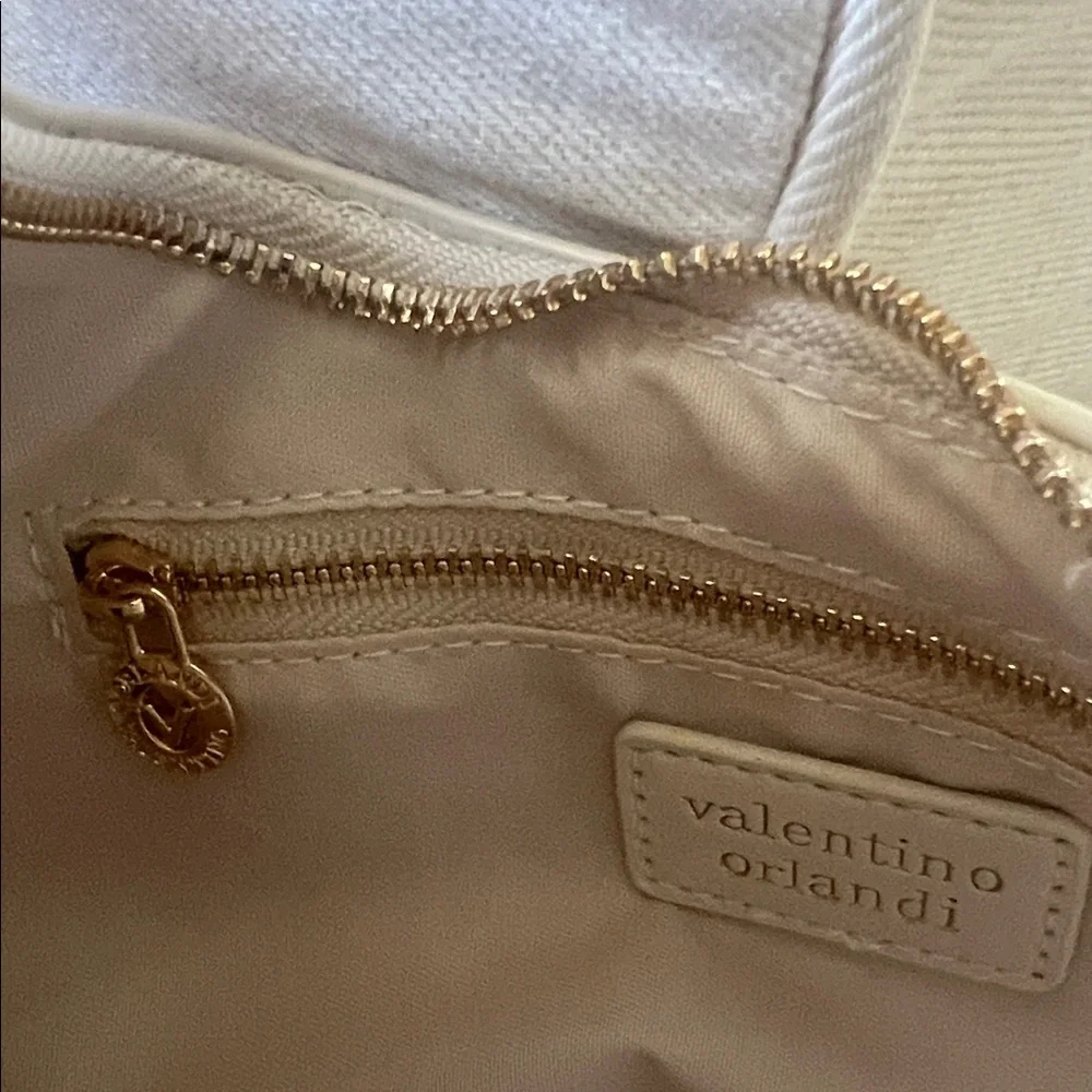 NEW WITH TAGS Valentino Orlandi Cream Shoulder Bag with Gold Accents - Picture 12 of 16